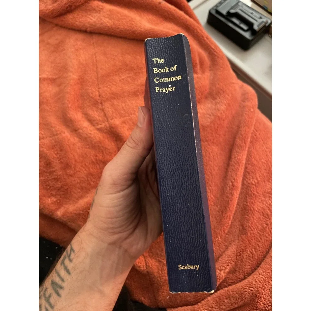 The Book of Common Prayer Episcopal Church Seabury Press Navy‎ Gold Cross